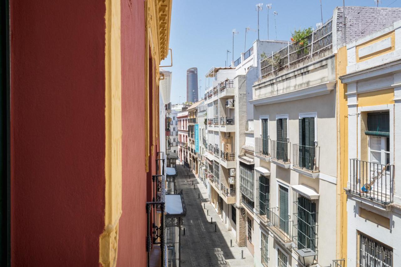 The Honest Hotel Seville Luaran gambar