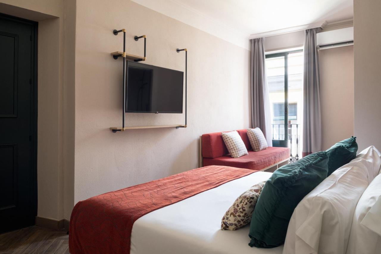 The Honest Hotel & Apartments Seville Luaran gambar