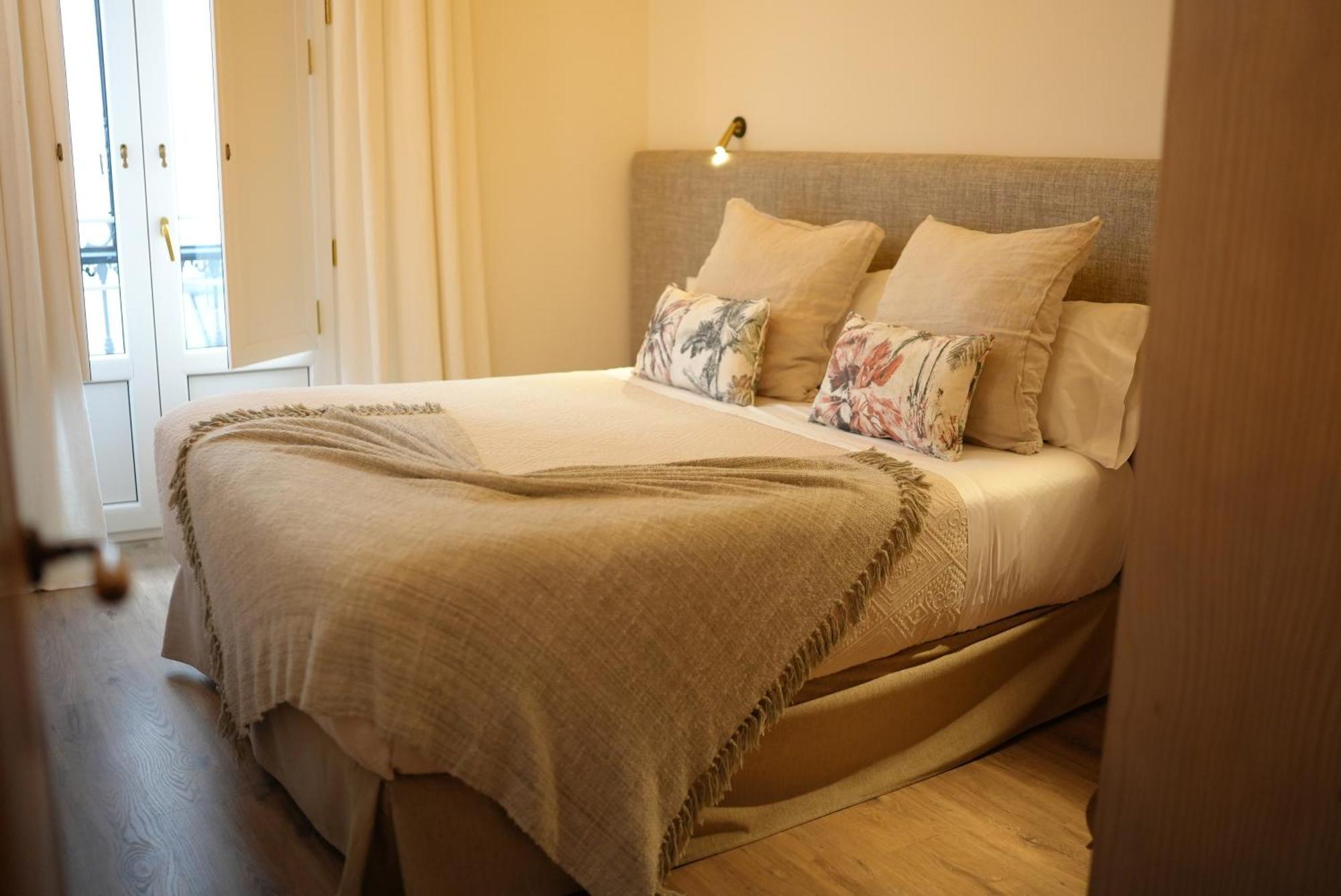 The Honest Hotel & Apartments Seville Luaran gambar