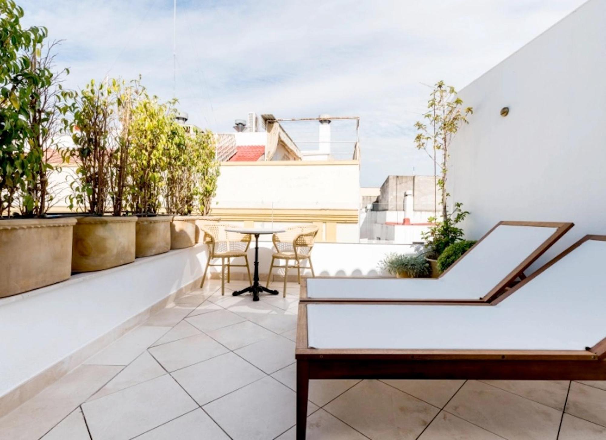 The Honest Hotel & Apartments Seville Luaran gambar