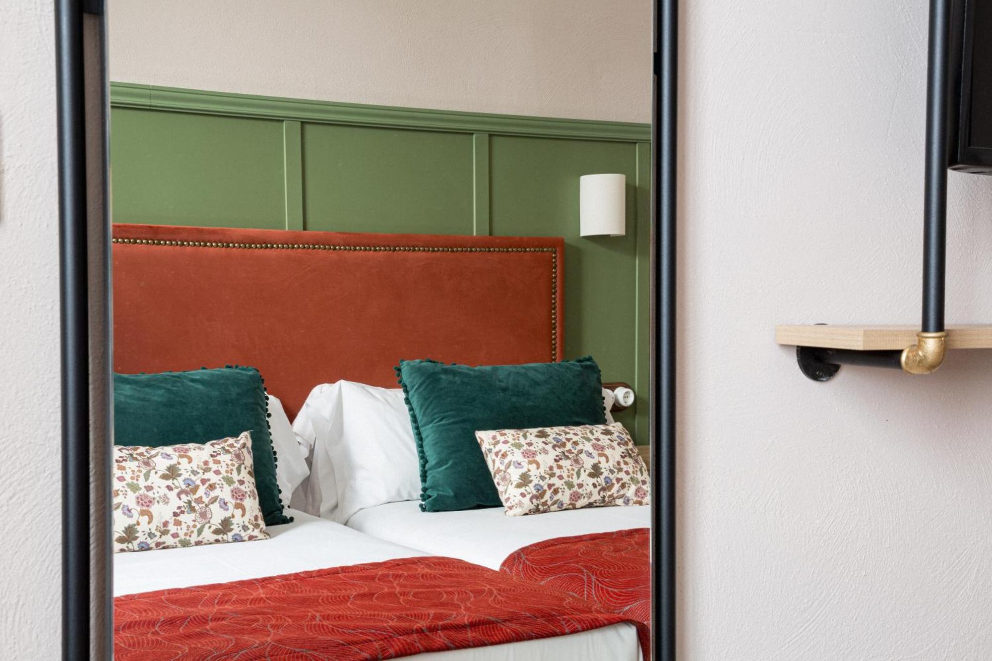 The Honest Hotel Seville Luaran gambar